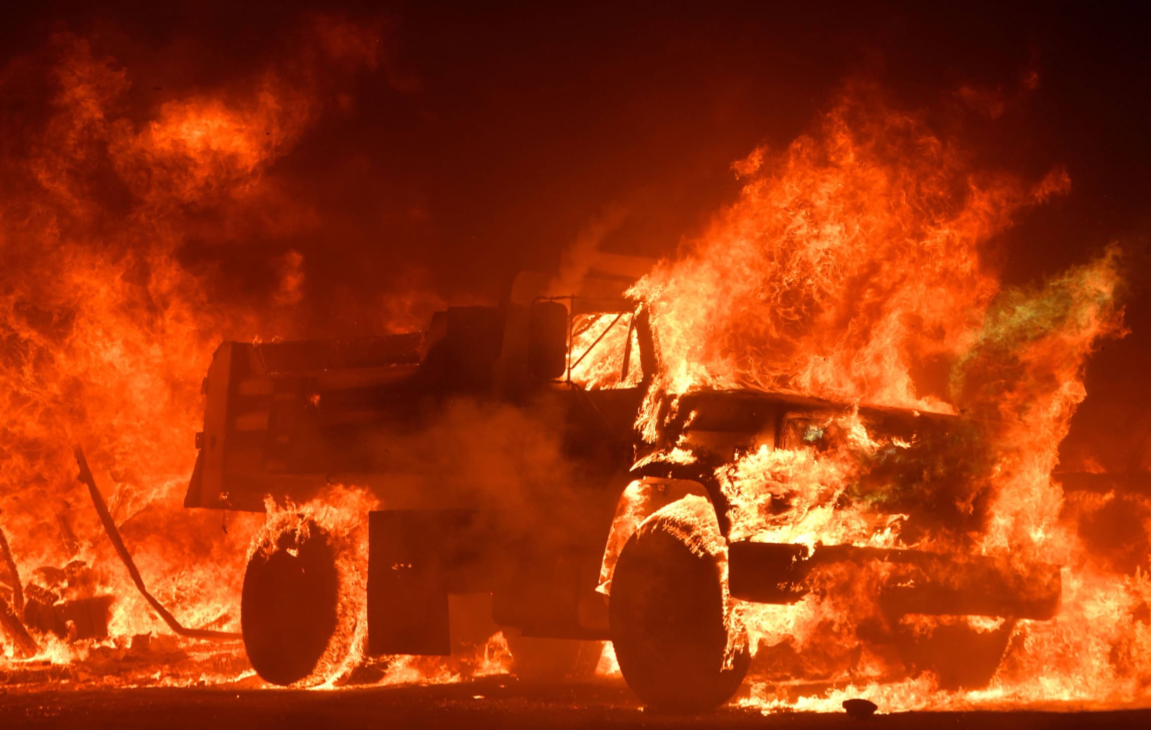 28 Disastrous Photos of the California Wildfires